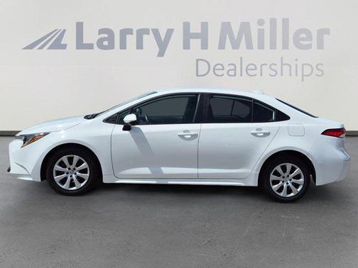 Ice Cap 2025 Toyota Corolla LE