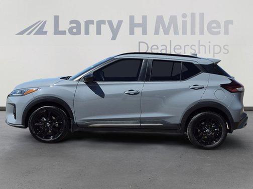 2022 Nissan Kicks SR