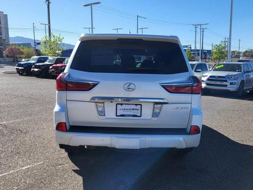 2017 Lexus LX 570 Base