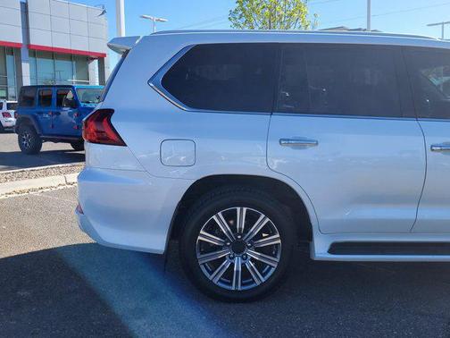 2017 Lexus LX 570 Base