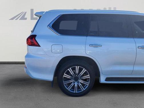 2017 Lexus LX 570 Base