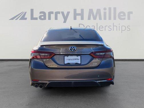 2024 Toyota Camry Hybrid SE