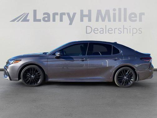 2024 Toyota Camry Hybrid SE