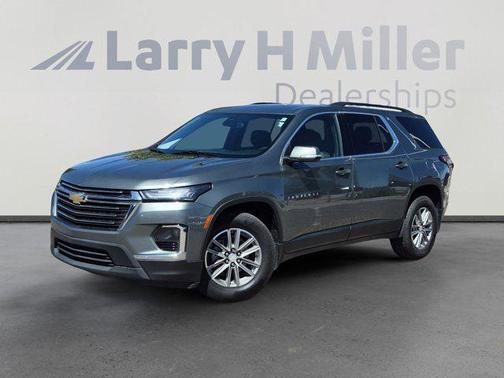 Silver Sage Metallic 2022 Chevrolet Traverse LT Cloth