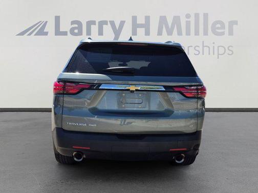 Silver Sage Metallic 2022 Chevrolet Traverse LT Cloth