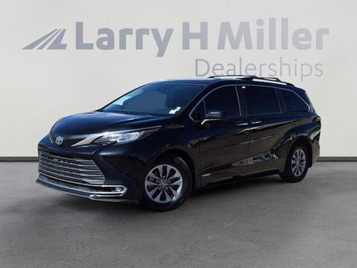 2021 Toyota Sienna XLE 7 Passenger