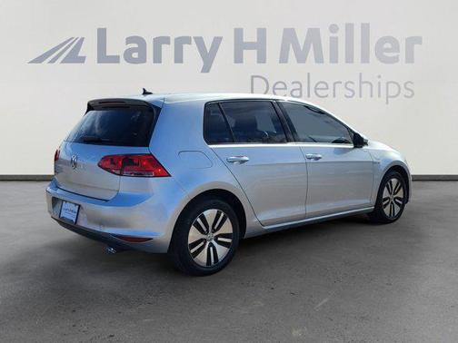 2016 Volkswagen e-Golf SE