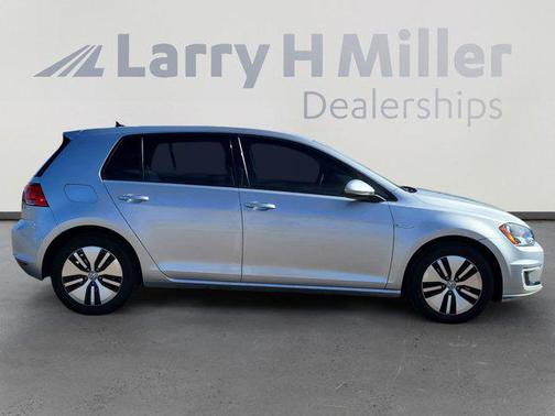 2016 Volkswagen e-Golf SE