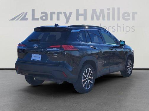 2024 Toyota Corolla Cross XLE