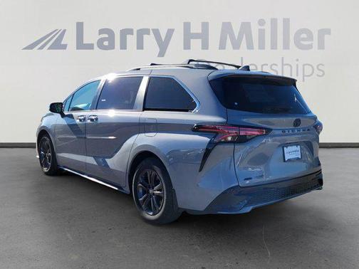 2024 Toyota Sienna XSE 7 Passenger