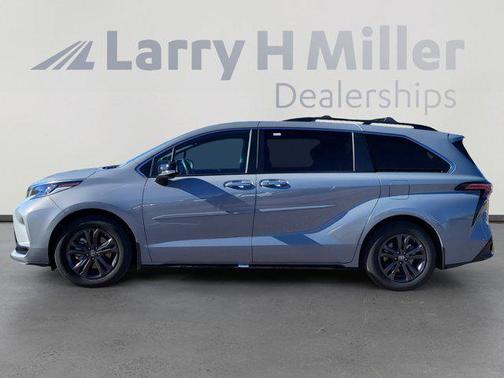 2024 Toyota Sienna XSE 7 Passenger