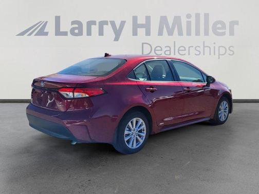 2025 Toyota Corolla Hybrid LE