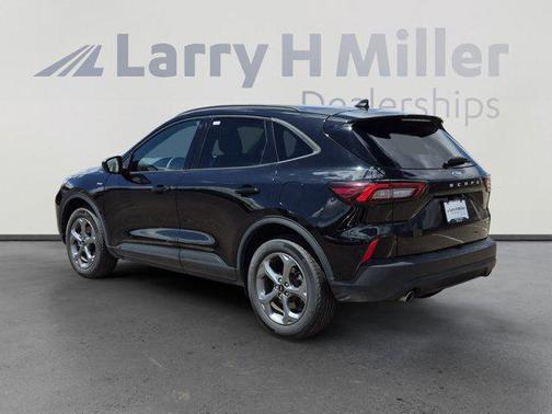 Black Metallic 2025 Ford Escape ST-Line