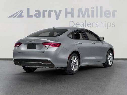 Bright White Clearcoat 2016 Chrysler 200 Limited