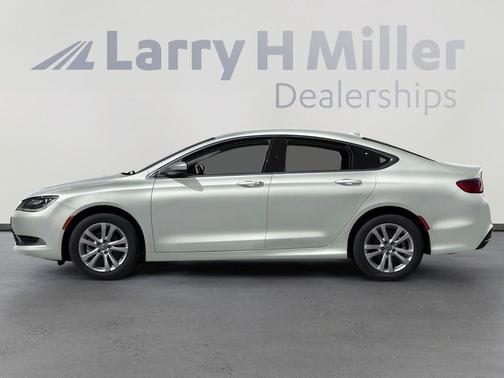 Bright White Clearcoat 2016 Chrysler 200 Limited