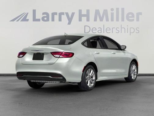 Bright White Clearcoat 2016 Chrysler 200 Limited