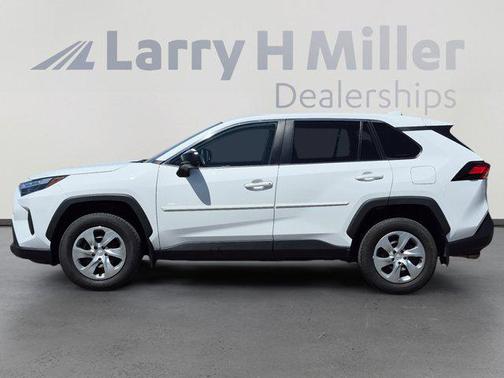 Ice Cap 2023 Toyota RAV4 LE