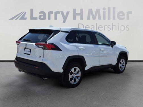 Ice Cap 2023 Toyota RAV4 LE