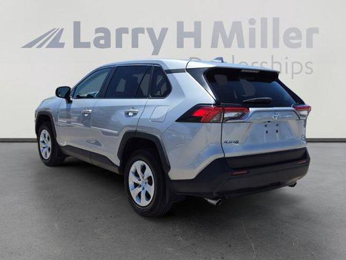 Silver Sky Metallic 2023 Toyota RAV4 LE