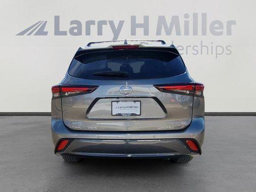 2025 Toyota Highlander Limited