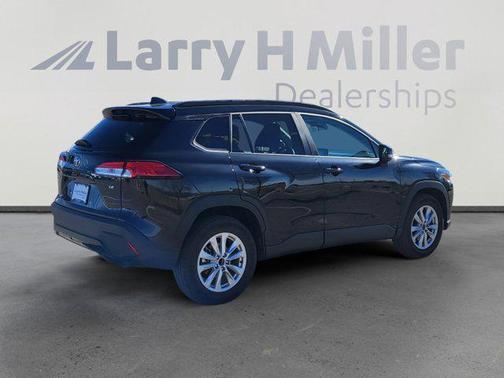 2025 Toyota Corolla Cross LE