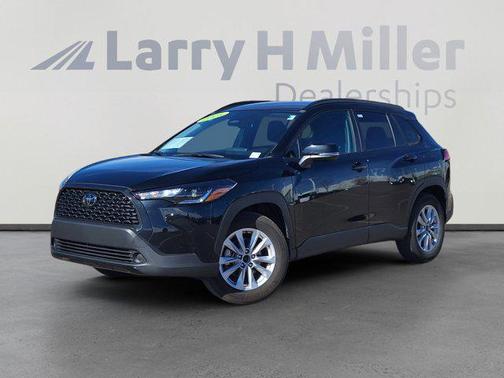 2025 Toyota Corolla Cross LE