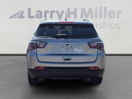 Billet Silver Metallic Clearcoat 2018 Jeep Compass Sport