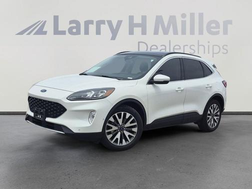 Star White Metallic Tri-Coat 2020 Ford Escape Titanium