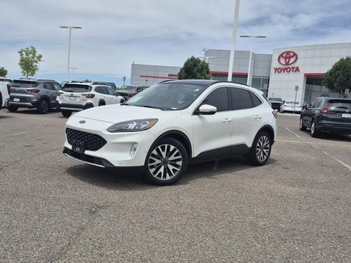 Star White Metallic Tri-Coat 2020 Ford Escape Titanium