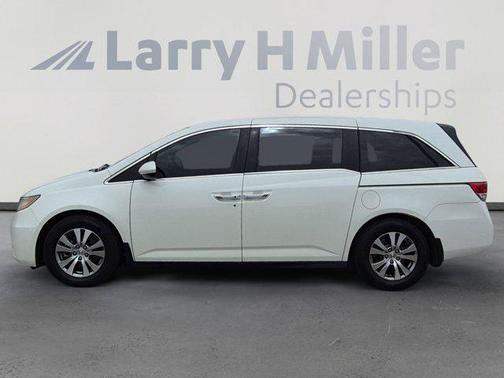 White Diamond Pearl 2016 Honda Odyssey EX-L