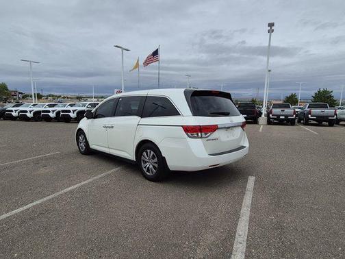 White Diamond Pearl 2016 Honda Odyssey EX-L