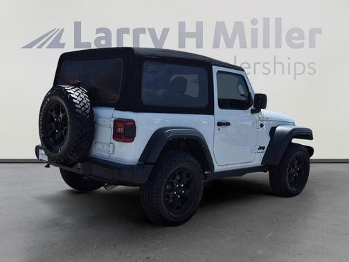 Bright White Clearcoat 2021 Jeep Wrangler Willys