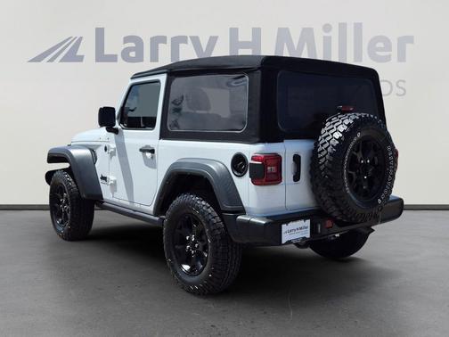 Bright White Clearcoat 2021 Jeep Wrangler Willys