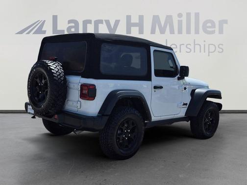 Bright White Clearcoat 2021 Jeep Wrangler Willys
