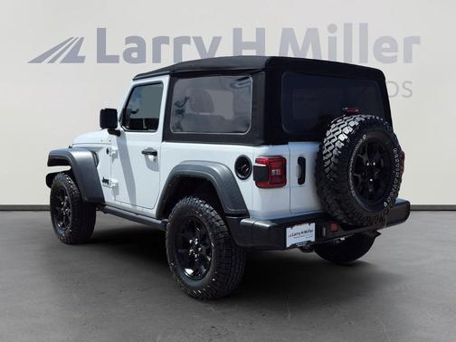 Bright White Clearcoat 2021 Jeep Wrangler Willys