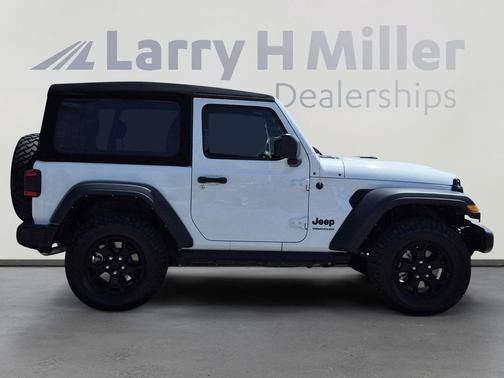 Bright White Clearcoat 2021 Jeep Wrangler Willys