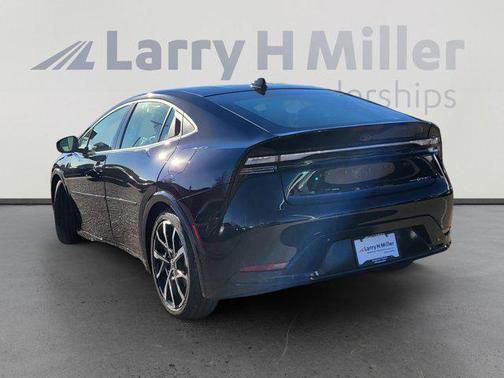 2025 Toyota Prius Plug-In Hybrid XSE