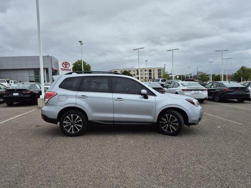 Ice Silver Metallic 2018 Subaru Forester 2.0XT Premium
