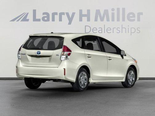 2015 Toyota Prius v Three