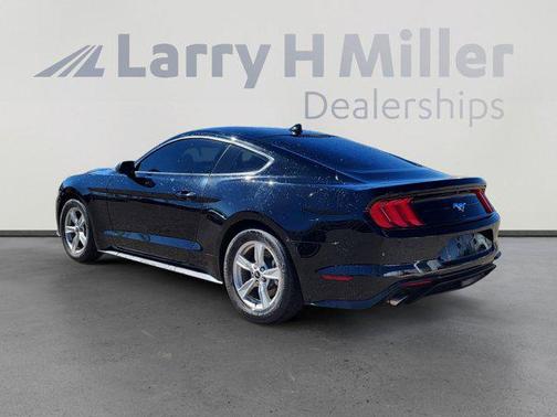 2022 Ford Mustang EcoBoost