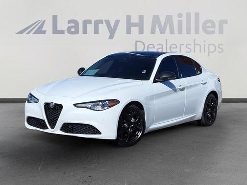 2021 Alfa Romeo Giulia Base