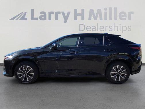 2024 Lexus RZ 300e Premium