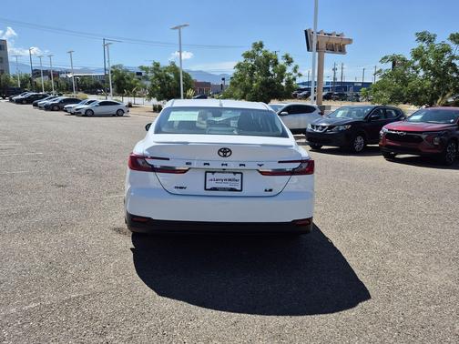 Ice Cap 2026 Toyota Camry LE