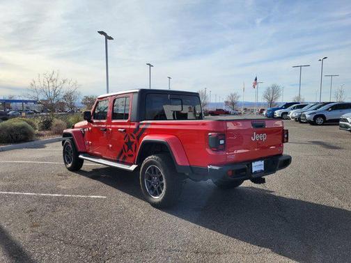 2020 Jeep Gladiator Overland