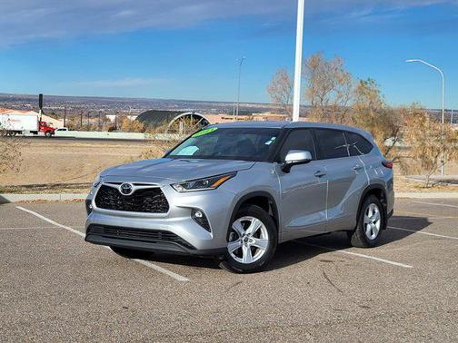 2021 Toyota Highlander LE