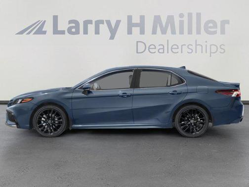 Celestial Silver Metallic 2024 Toyota Camry Hybrid SE