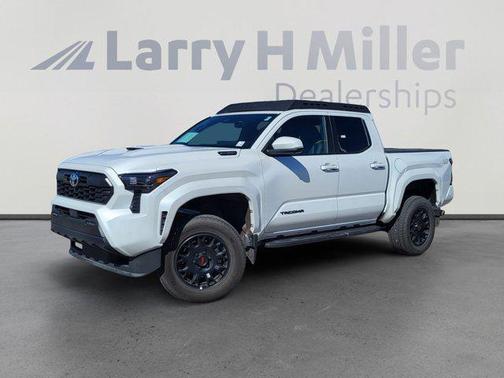 2025 Toyota Tacoma Hybrid TRD Sport