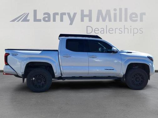 2025 Toyota Tacoma Hybrid TRD Sport