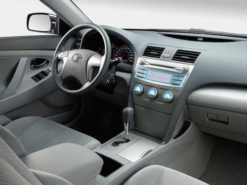 Aloe Green Metallic 2009 Toyota Camry LE