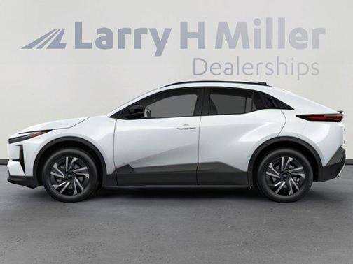 Cement 2026 Toyota C-HR SE